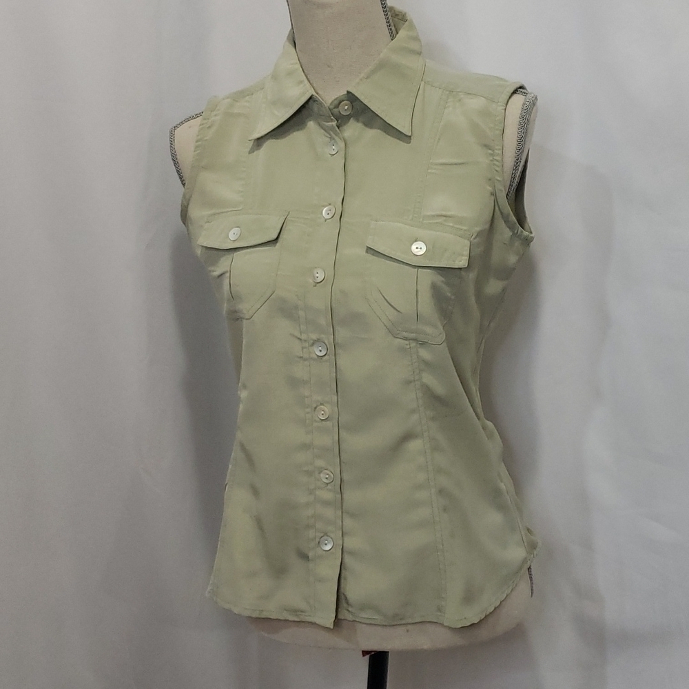 FREE with Purchase NWOT PARISCOPE Utility Cargo Sleeveless Top